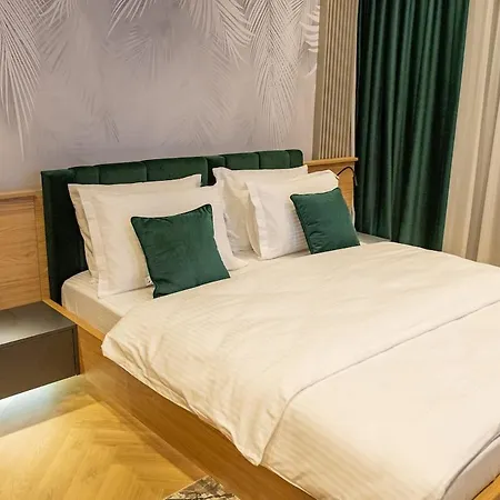 Luxurious By Casa David 2025 *