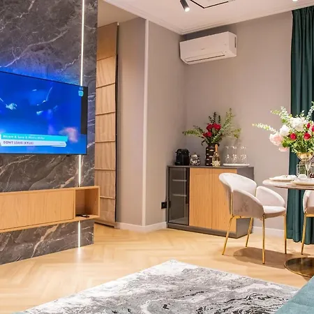 Luxurious By Casa David 2025 Apartamento Craiova