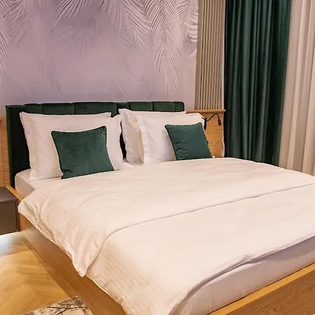 Luxurious By Casa David 2025 Апартамент Крайова