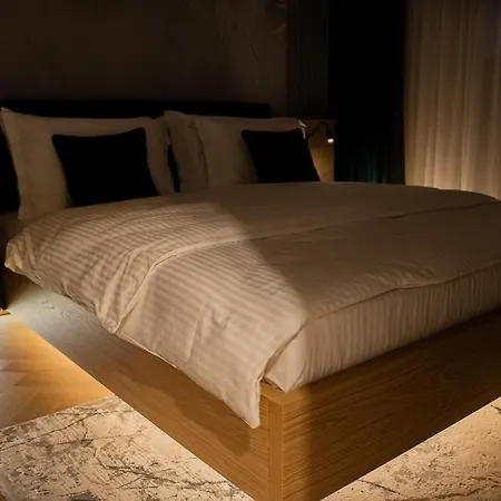 Luxurious By Casa David 2025