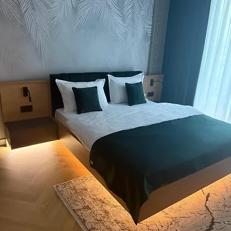 Luxurious By Casa David 2025 *