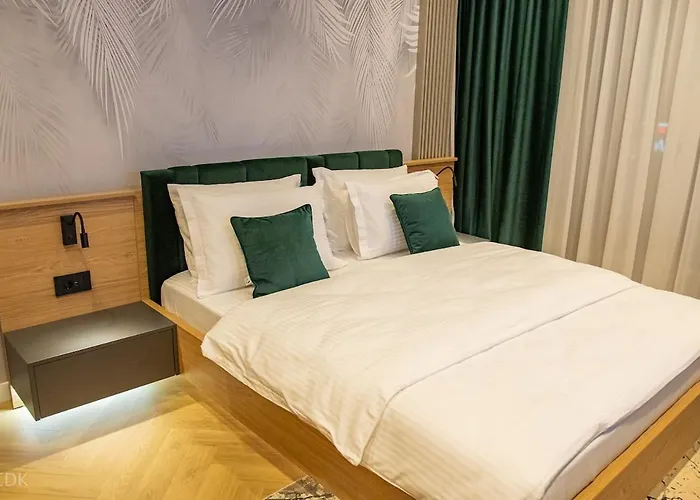 Luxurious By Casa David 2025 *