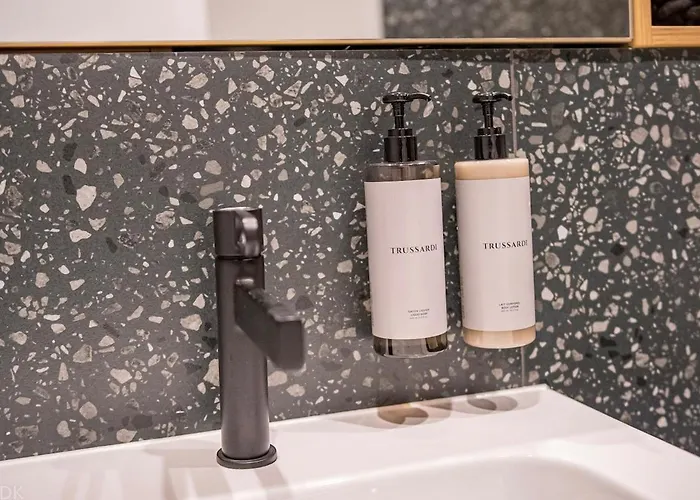 Luxurious By Casa David 2025 *